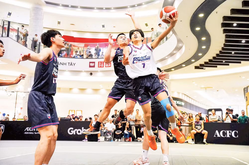 VBA tổ chức sự kiện thi đấu 3x3 trong trung tâm thương mại ở Thành phố Hồ Chí Minh. Ảnh: VBA 