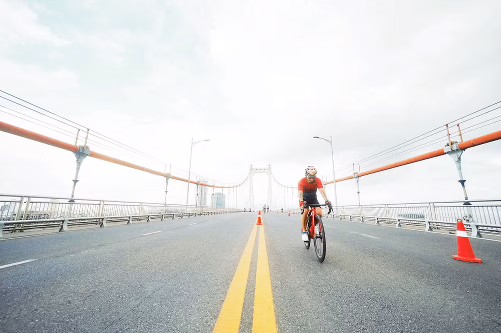 Đà Nẵng sở hữu lộ trình đạp xe ven biển và nội đô tuyệt đẹp. Ảnh: IRONMAN