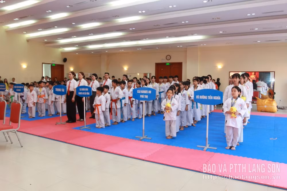 Các vận động viên tham gia giải đấu