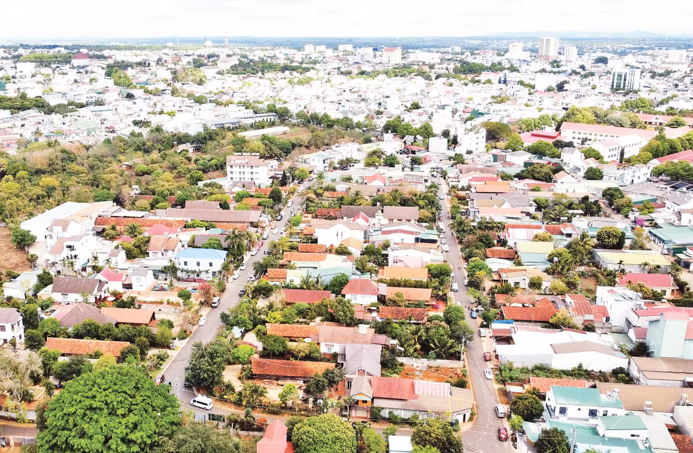 Buôn trong phố Ako Dhong (phường Buôn Ma Thuột, Đắk Lắk).