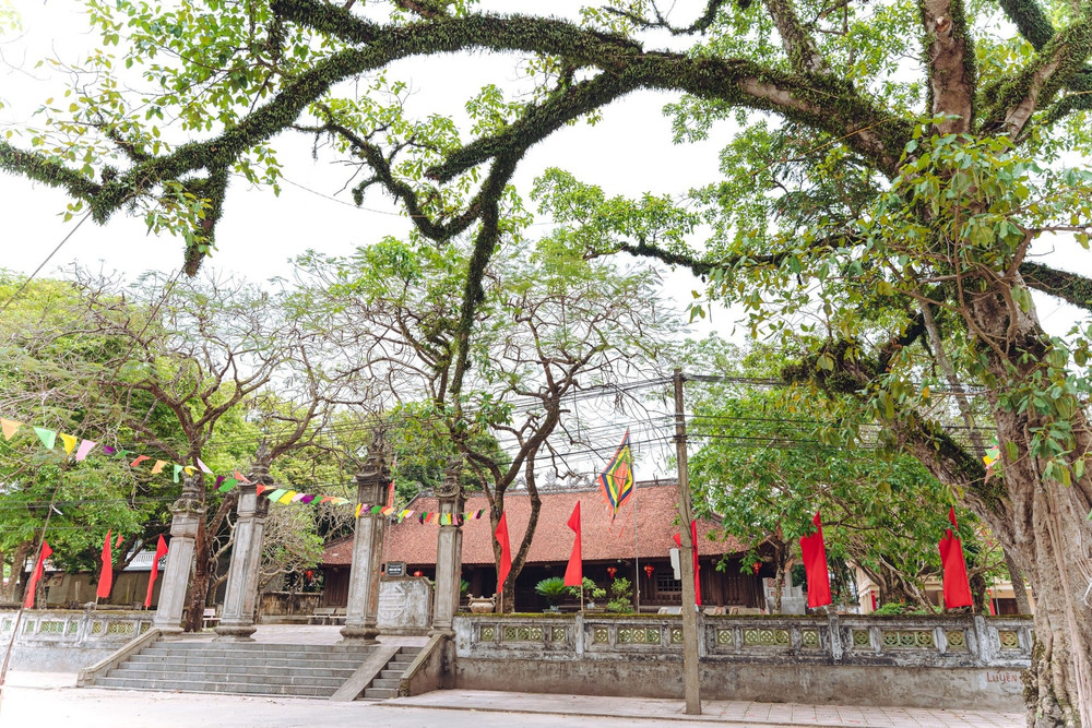 Đình Vân Xuyên là nơi phát động nhân dân đứng lên giành chính quyền ở huyện Hiệp Hòa, tháng 6/1945.