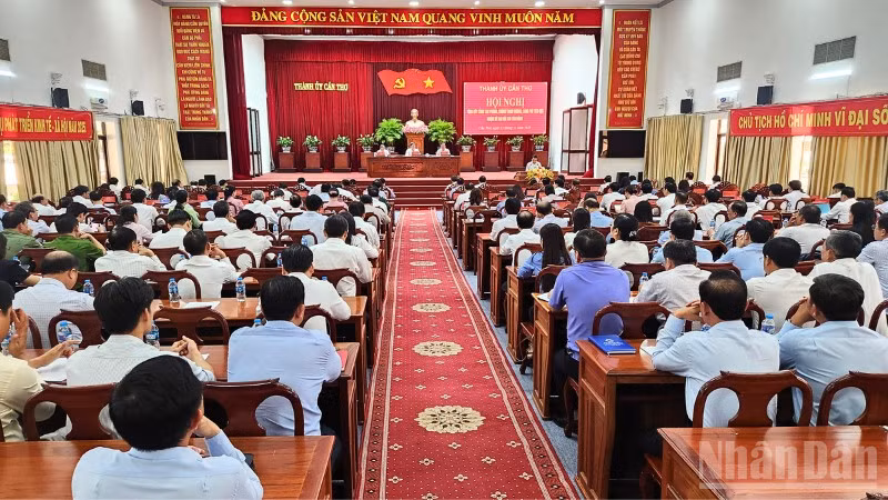 Quang cảnh hội nghị.