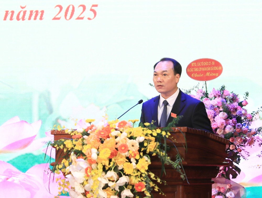 Bí thư Đảng ủy, Chủ tịch Hội đồng nhân dân xã Đông Anh Nguyễn Anh Dũng phát biểu tại Đại hội. (Ảnh: Quang Thái) nguyen-anh-dung.jpg