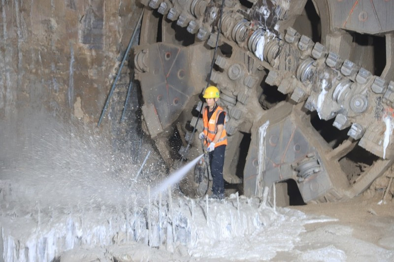 Khoảnh khắc TBM "Thần tốc" tiến vào ga ngầm 11-Văn Miếu. than-toc-21jpg.jpg