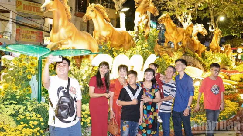 Cần Thơ quảng bá nét đẹp văn hóa truyền thống và năng động, giàu bản sắc.