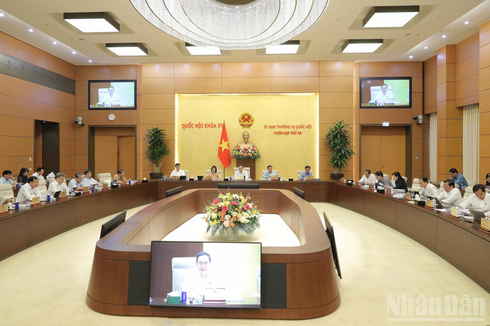Quang cảnh phiên họp. (Ảnh: DUY LINH) ndo_br_z6686016708612-b210a03ebe3fd05d8912a59fccdca7d7.jpg