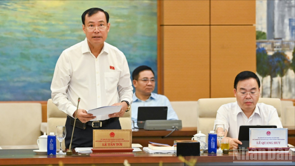 Chủ nhiệm Ủy ban Quốc phòng, An ninh và Đối ngoại của Quốc hội Lê Tấn Tới. (Ảnh: DUY LINH) ndo_br_cn-le-tan-toi-2075.jpg
