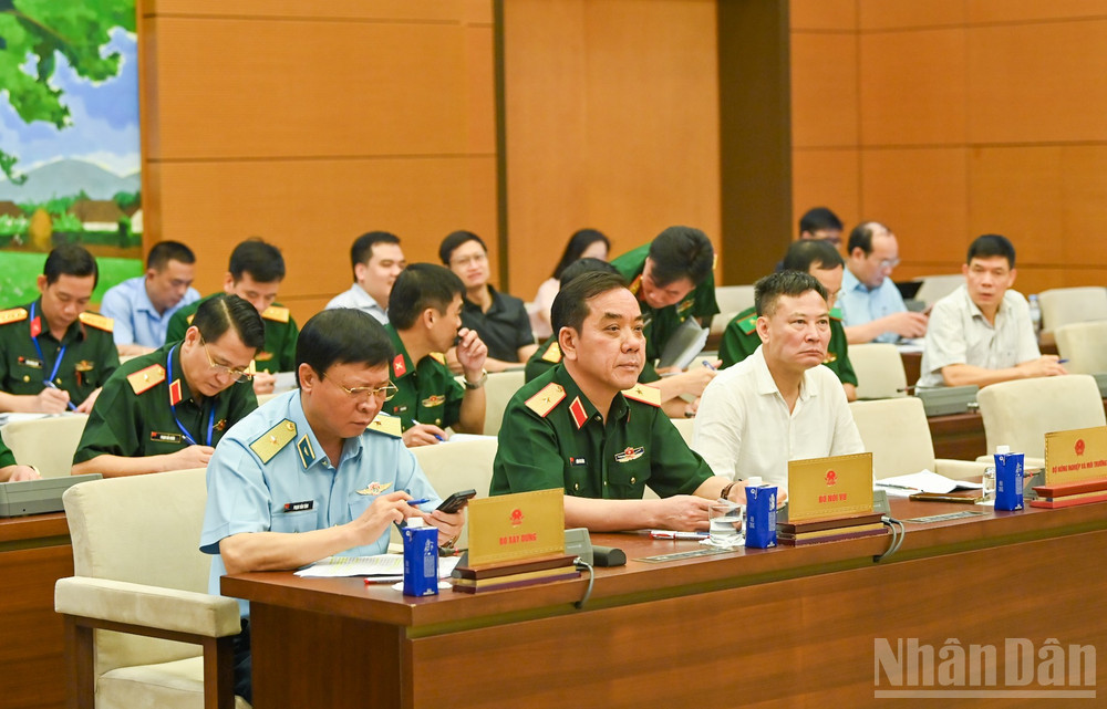 Các đại biểu dự phiên họp. (Ảnh: DUY LINH) ndo_br_bnd-4382.jpg