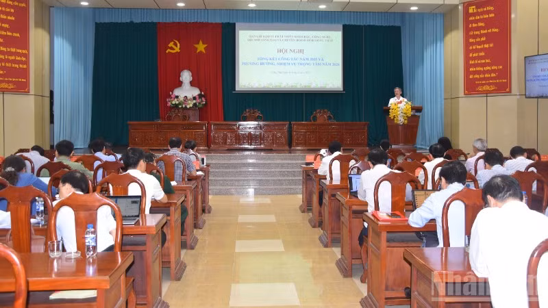 Quang cảnh hội nghị.