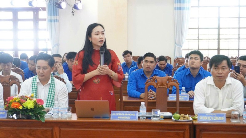 Trí thức trẻ đóng góp cho sự phát triển của tỉnh Đồng Tháp. z6858869819339-6a93450a29308e316e1766b0a02dd8c8-650.jpg