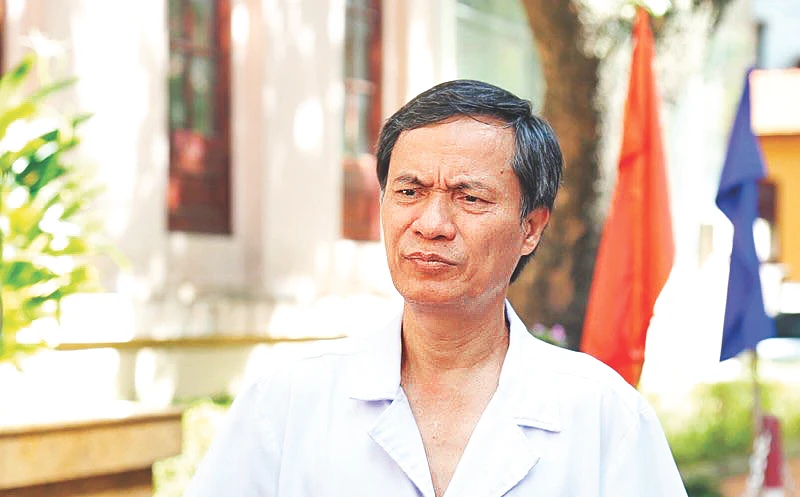 PGS,TS, bác sĩ Đồng Văn Hệ.