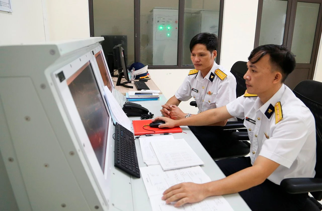 Một ca trực đêm ở Trạm radar 625. Ảnh | Quang Tiến