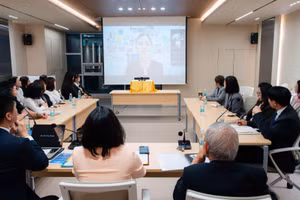 Quang cảnh tọa đàm tại Tổng Lãnh sự quán Việt Nam tại Busan (Hàn Quốc).