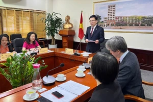 Phó Cục trưởng Cục Sở hữu Trí tuệ Nguyễn Hoàng Giang đánh giá cao kết quả đạt được và sự phối hợp hiệu quả giữa Cơ quan Hợp tác quốc tế Nhật Bản và Cục Sở hữu Trí tuệ trong triển khai thực hiện Chương trình. (Ảnh: JICA)