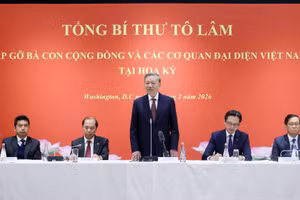 Tổng Bí thư Tô Lâm phát biểu tại buổi gặp gỡ bà con cộng đồng và các cơ quan đại diện Việt Nam tại Hoa Kỳ. (Ảnh: Thống Nhất/TTXVN)