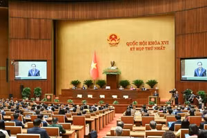 Quang cảnh phiên bế mạc Kỳ họp thứ nhất, Quốc hội khóa XVI. (Ảnh: DUY LINH)