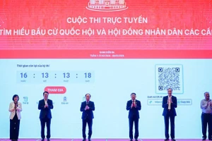 Tại Hội nghị Báo cáo viên Trung ương toàn quốc tháng 3/2026 (do Ban Tuyên giáo và Dân vận Trung ương phối hợp Đảng ủy Quốc hội tổ chức), Ban tổ chức đã phát động Cuộc thi trực tuyến tìm hiểu bầu cử Quốc hội và Hội đồng nhân dân các cấp. (Ảnh: Bảo Long)