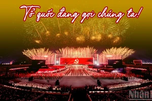 Tổ quốc đang gọi chúng ta!