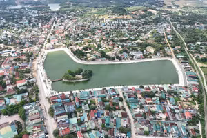 Hồ Bình Sơn - tiểu dự án Hương Khê (Hà Tĩnh), thuộc Dự án “Cải thiện cơ sở hạ tầng đô thị nhằm giảm thiểu tác động của biến đổi khí hậu cho bốn tỉnh ven biển Bắc Trung Bộ”. (Ảnh: AFD)