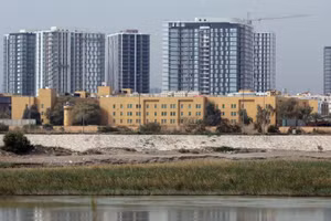 Khu vực bên ngoài Đại sứ quán Mỹ tại Iraq, ảnh chụp ngày 14/3/2026. (Ảnh: XINHUA)