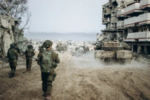 Binh sỹ Israel tham gia chiến dịch quân sự tại Dải Gaza. (Ảnh: THX/TTXVN)