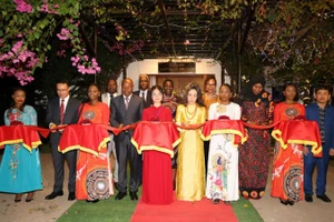 Lễ khánh thành Không gian Hồ Chí Minh được long trọng tổ chức vào ngày Quốc khánh Việt Nam 2/9 tại Dar es Salaam, Cộng hòa Thống nhất Tanzania.