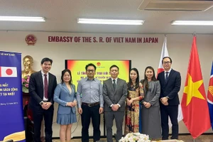 Đại biểu tham dự buổi lễ ra mắt Dự án “Trạm sách cộng đồng người Việt Nam tại Nhật Bản”. (Ảnh: BTC)