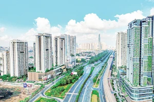 Thành phố Hồ Chí Minh đang vươn mình khẳng định vị thế mới. (Ảnh: DUY HIỆU)