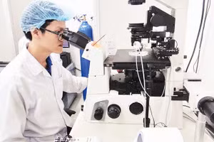 Hoạt động nghiên cứu khoa học tại Đại học Quốc gia Thành phố Hồ Chí Minh.