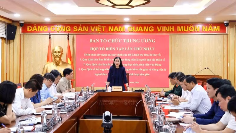 Đồng chí Bùi Thị Quỳnh Vân, Ủy viên Trung ương Đảng, Phó Trưởng ban Tổ chức Trung ương phát biểu chỉ đạo. (Ảnh: TTXVN)