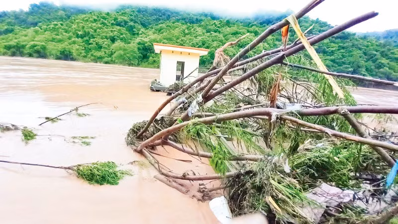 Hình ảnh tại Trạm Thủy văn Thạch Giám, huyện Tương Dương, tỉnh Nghệ An hứng chịu đợt lũ vào tháng 7/2025. (Ảnh: TL)