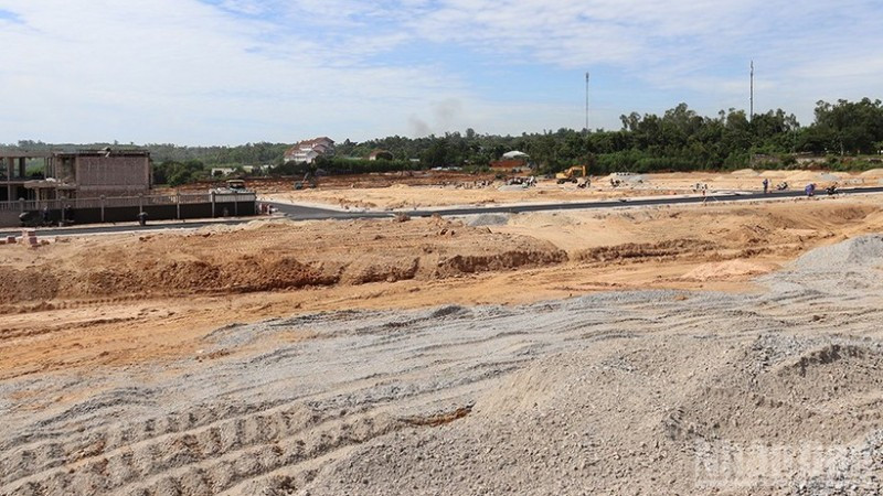 Theo tính toán, thời gian tới nhu cầu tái định cư Khu kinh tế Dung Quất rất lớn, khoảng 439ha, với 11.510 lô tổng kinh phí đầu tư hơn 5.685 tỷ đồng. 