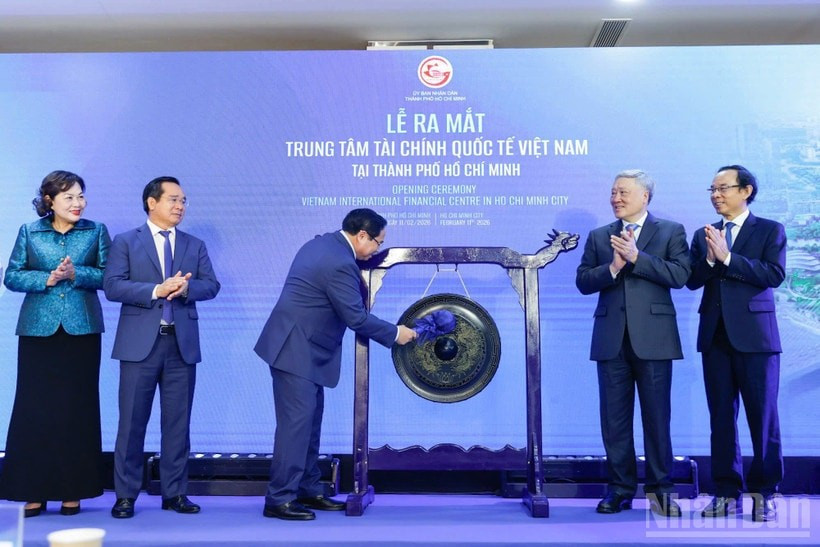 Lễ ra mắt Trung tâm Tài chính quốc tế Việt Nam tại Thành phố Hồ Chí Minh.