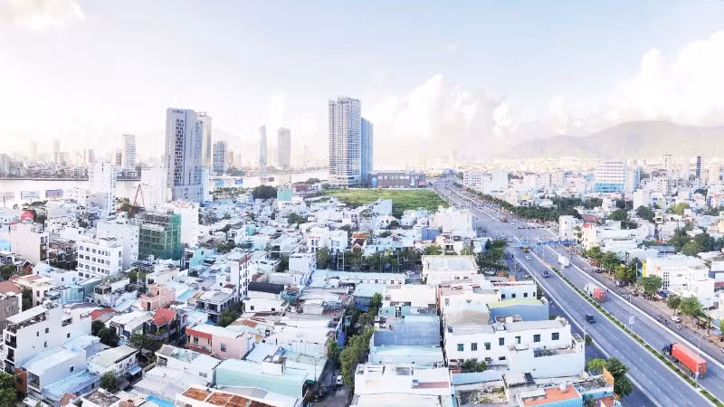 Một góc thành phố Đà Nẵng. (Ảnh: KHÁNH AN)