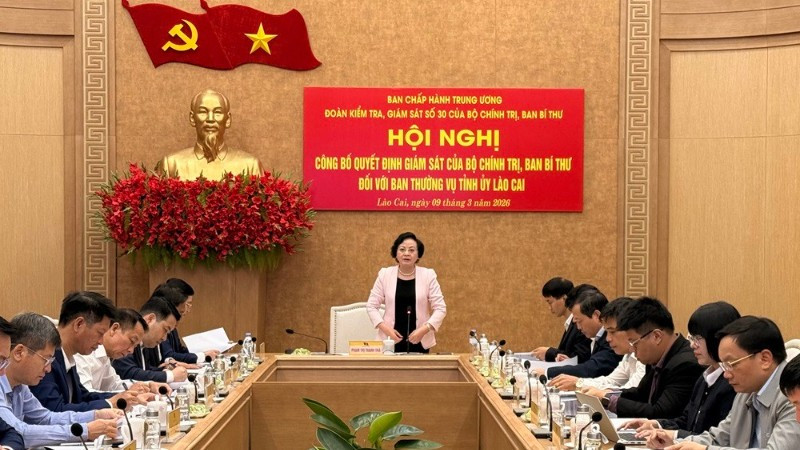 Đồng chí Phạm Thị Thanh Trà, Bí thư Trung ương Đảng, Phó Thủ tướng Chính phủ phát biểu tại hội nghị. (Ảnh: THANH SƠN)