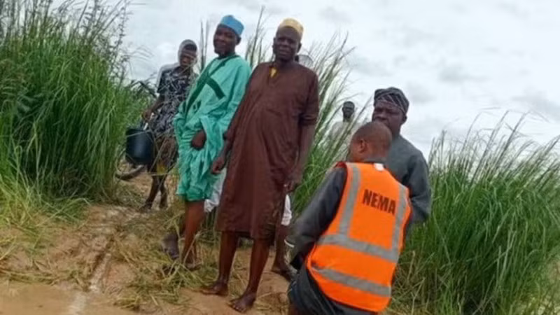 NEMA đã triển khai hoạt động cứu hộ sau vụ tai nạn thuyền ở Nigeria. (Ảnh: Mạng xã hội X)