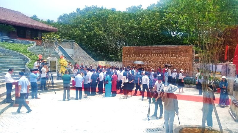 Kỷ niệm 100 năm báo chí cách mạng Việt Nam, nhiều đoàn nhà báo về thăm Di tích Trường dạy làm báo Huỳnh Thúc Kháng. huynh-thuc-khang.jpg
