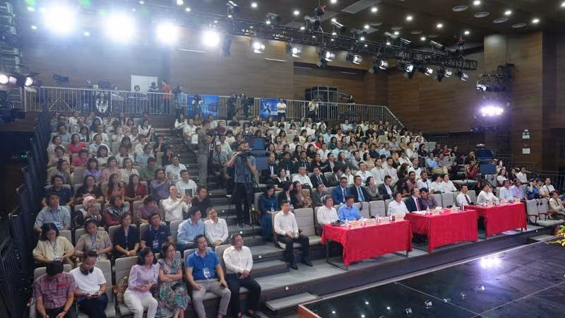 Quang cảnh cuộc hội thảo.