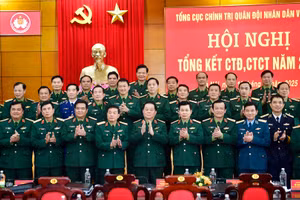 Đại tướng Nguyễn Trọng Nghĩa, các đồng chí Thủ trưởng Tổng cục Chính trị và đại biểu dự hội nghị. 