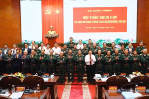 Các đại biểu tại hội thảo.