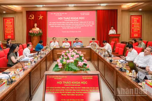Hội thảo khoa học “Xây dựng chương trình, giáo trình về phát triển kinh tế tập thể gắn với xây dựng nông thôn mới ứng dụng giảng dạy tại Học viện Chính trị quốc gia Hồ Chí Minh, các trường chính trị cấp tỉnh, trung tâm chính trị cấp xã”. (Ảnh: BẢO LONG)