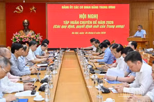 Hội nghị tập huấn chuyên đề năm 2026 về các quy định, quyết định mới của Trung ương. (Ảnh: THỦY NGUYÊN)
