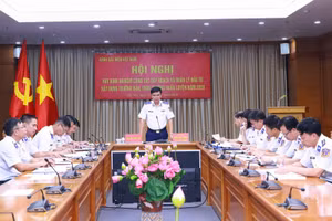 Thiếu tướng Trần Văn Lượng kiểm tra công tác đầu tư xây dựng thao trường huấn luyện của Bộ Tư lệnh Vùng Cảnh sát biển 1.