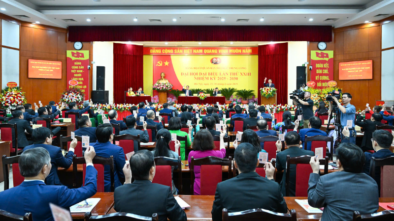 Quang cảnh Đại hội đại biểu Đảng bộ cơ quan Ban Tổ chức Trung ương lần thứ 23, nhiệm kỳ 2025-2030. (Ảnh: DUY LINH)