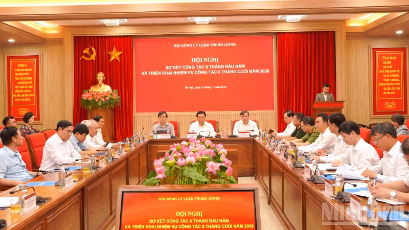 Quang cảnh hội nghị. (Ảnh: HẢI ĐĂNG)