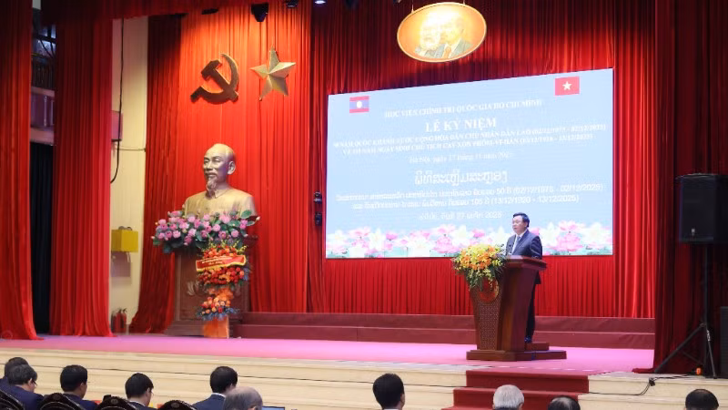 Học viện Chính trị quốc gia Hồ Chí Minh kỷ niệm 50 năm Quốc khánh nước Cộng hòa Dân chủ Nhân dân Lào và 105 năm Ngày sinh Chủ tịch Kaysone Phomvihane.