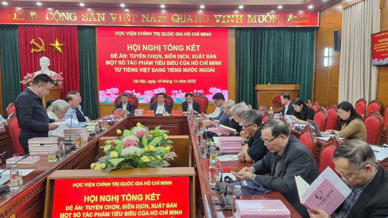 Hội nghị tổng kết Đề án "Tuyển chọn, biên dịch, xuất bản một số tác phẩm tiêu biểu của Hồ Chí Minh từ tiếng Việt sang tiếng nước ngoài".