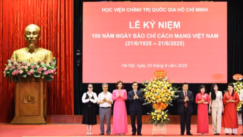 Buổi lễ kỷ niệm 100 năm Ngày Báo chí Cách mạng Việt Nam (21/6/1925-21/6/2025) tại Học viện Chính trị quốc gia Hồ Chí Minh.