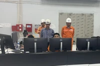 Tổ máy số 2 Nhà máy Thủy điện Hòa Bình mở rộng đã chính thức hòa lưới thành công. 