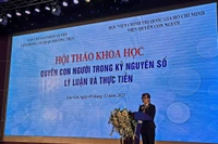 Đại tá Nguyễn Thị Thanh Hương, Trưởng Phòng Chuyên đề Nhân quyền, Văn phòng Cơ quan Thường trực Ban Chỉ đạo Quốc gia về quyền con người phát biểu khai mạc hội thảo